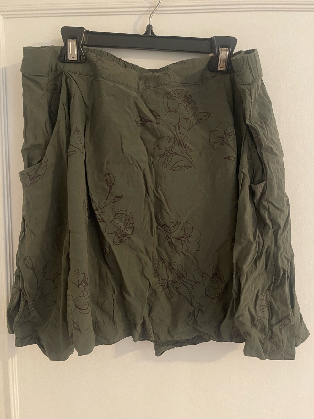 Old Navy Olive Green Floral A-Line Skirt